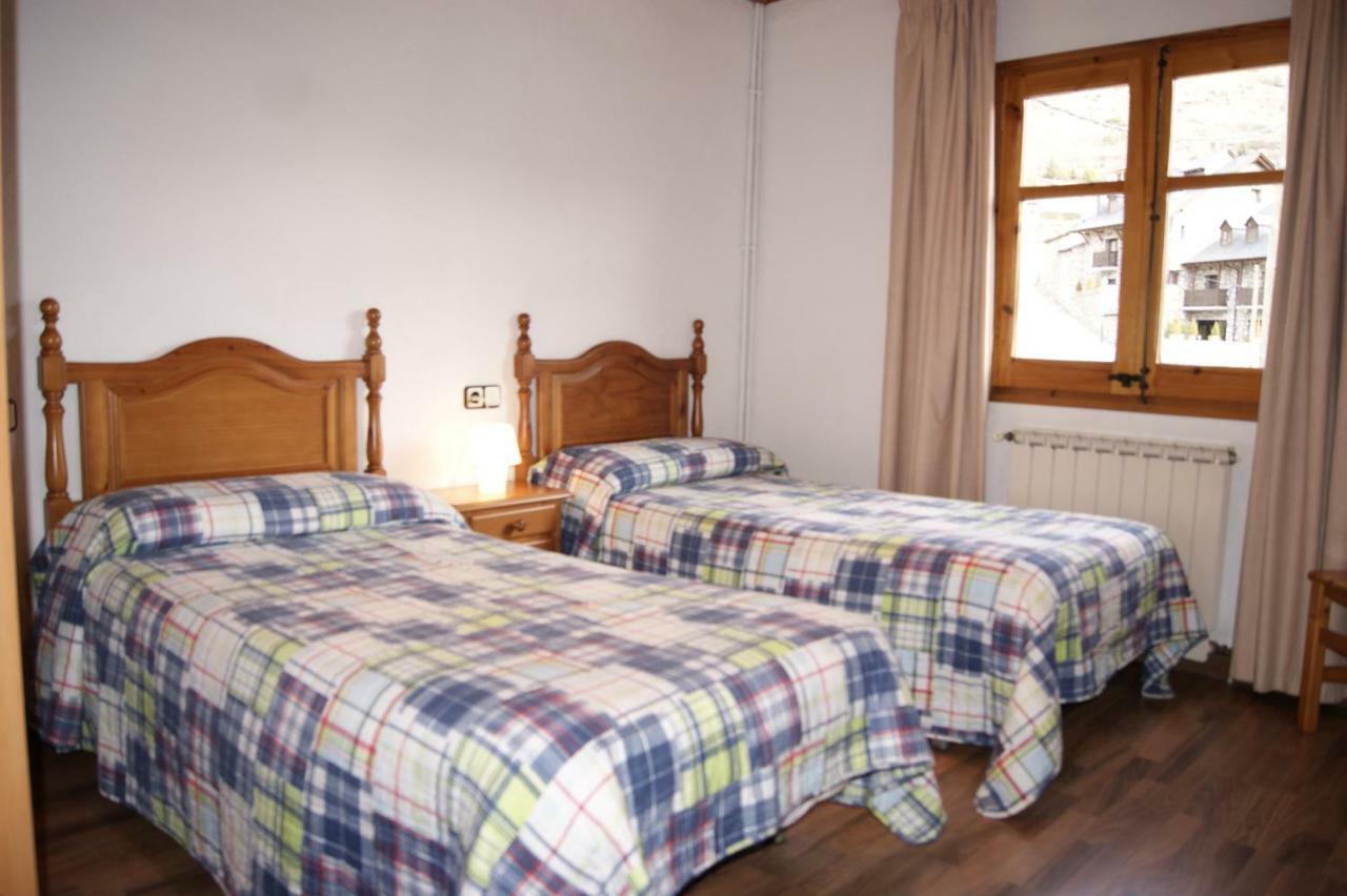 Apartaments Pont Romanic Espot Exterior photo